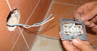 Замена розеток в Великом Устюге в октябре