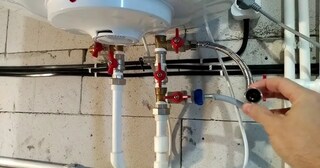Установка накопительного водонагревателя в Великом Устюге в октябре
