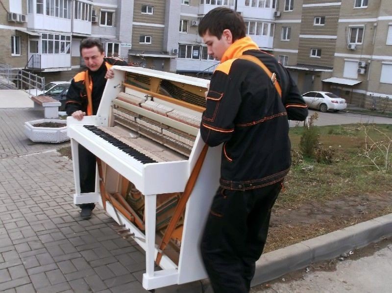 Перевозка пианино и рояля в Великом Устюге — цена от 814 руб., грузчики, упаковка — Мастер24